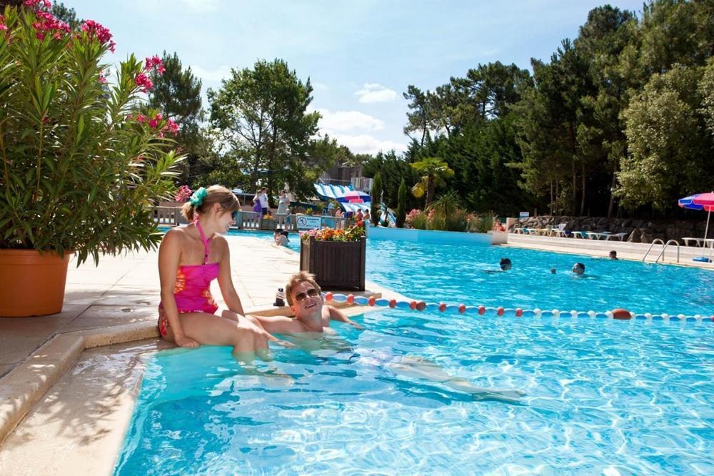 Charmant Mobile-Home 6 Personnes - Camping 4 Etoiles Saint-Jean-de-Monts Ngoại thất bức ảnh